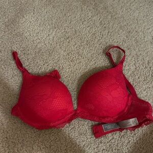 Victoria's Secret Vibrant Red Lace Bra